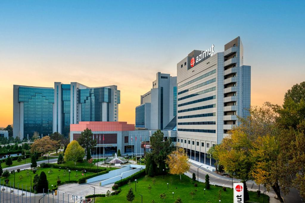 Azimut Grand Hotel